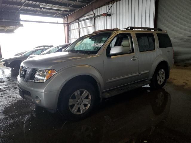 2005 Nissan Pathfinder LE