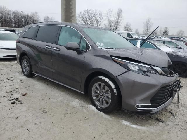 2024 Toyota Sienna XLE