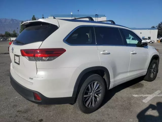 2018 Toyota Highlander SE