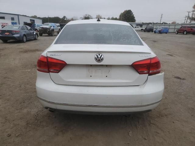 2013 Volkswagen Passat SEL