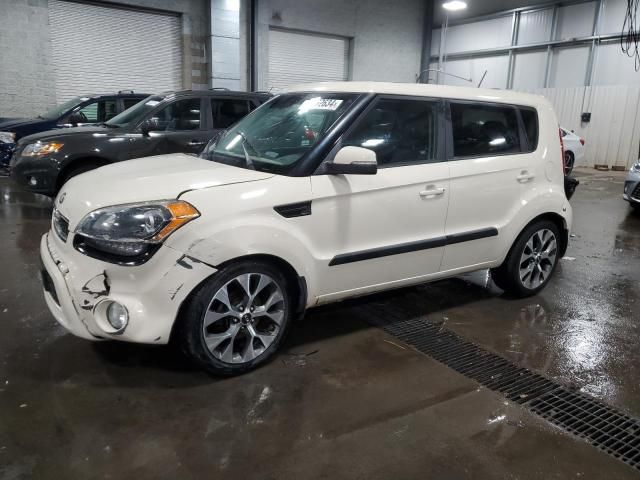 2013 KIA Soul +