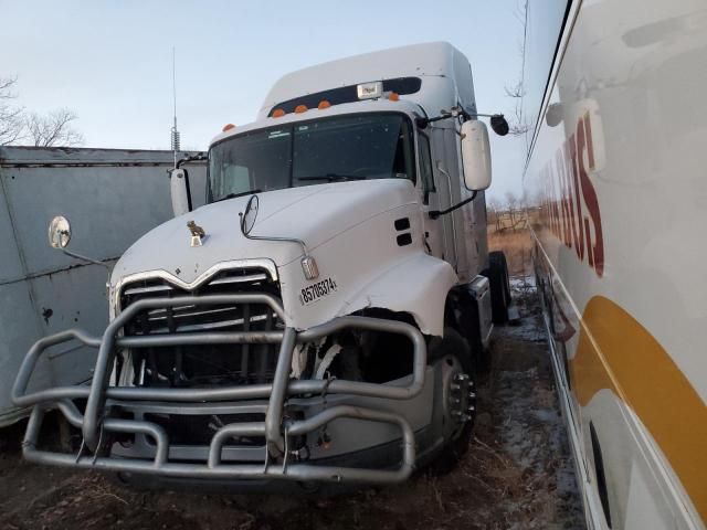 2016 Mack 600 CXU600