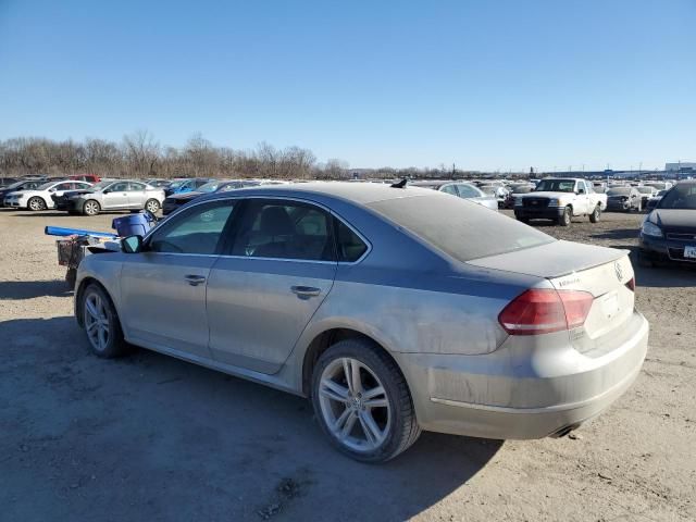 2013 Volkswagen Passat SEL