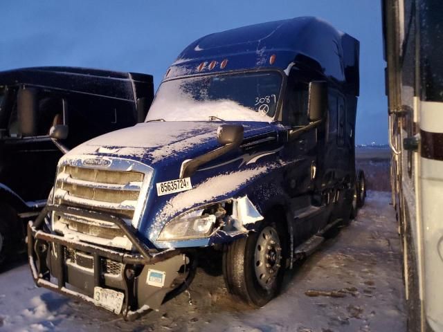 2020 Freightliner Cascadia 126