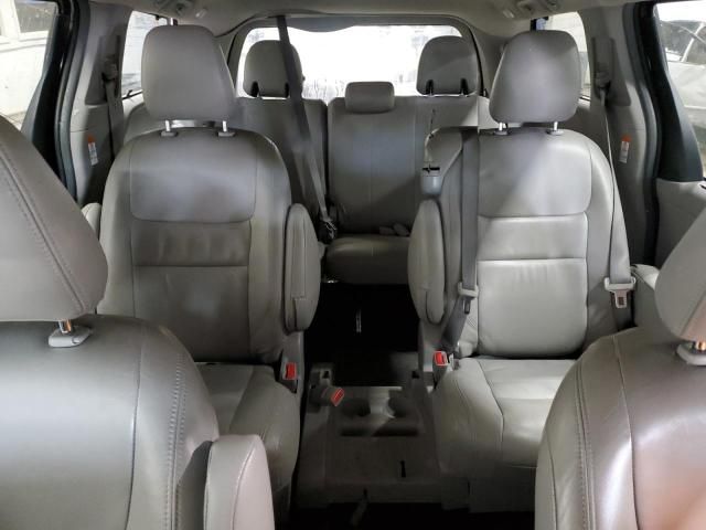 2015 Toyota Sienna LE