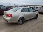 2005 Volkswagen New Jetta 2.5L Option Package 2