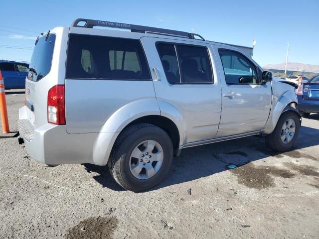 2006 Nissan Pathfinder LE