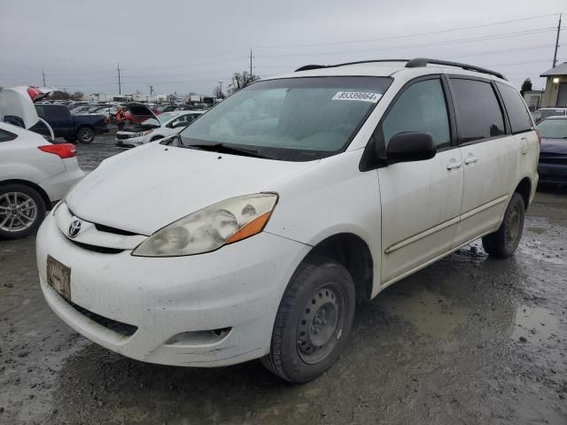 2009 Toyota Sienna CE