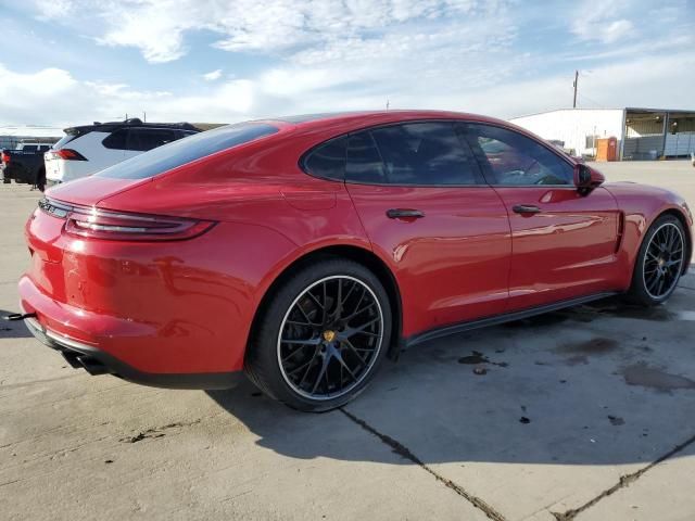 2018 Porsche Panamera 4