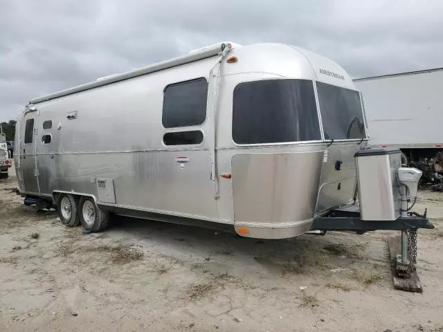 2014 Airstream Travel Trailer