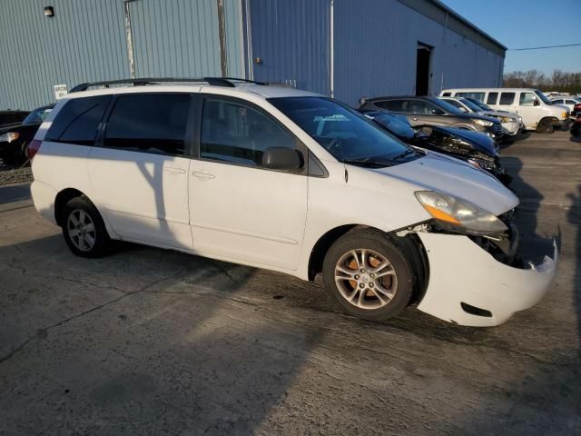 2007 Toyota Sienna CE