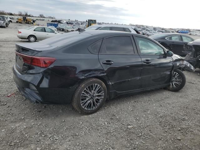 2022 KIA Forte GT Line