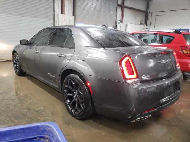 2019 Chrysler 300 Touring