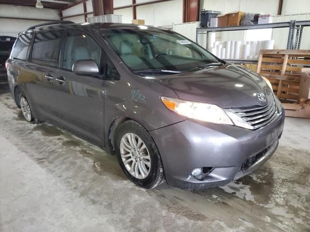 2015 Toyota Sienna XLE