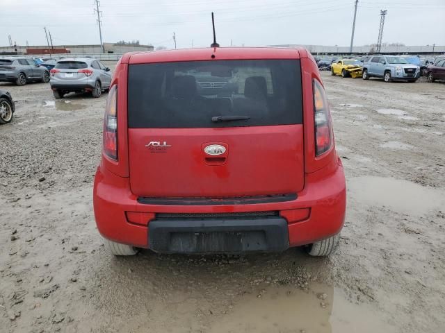 2010 KIA Soul +