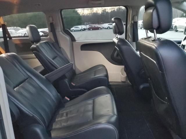 2012 Chrysler Town & Country Touring