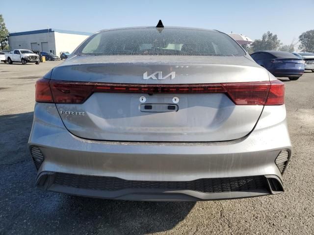 2023 KIA Forte LX