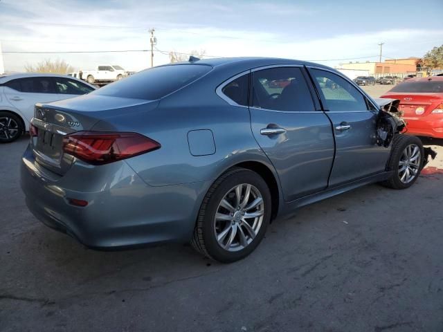 2018 Infiniti Q70 3.7 Luxe