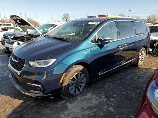 2022 Chrysler Pacifica Hybrid Limited