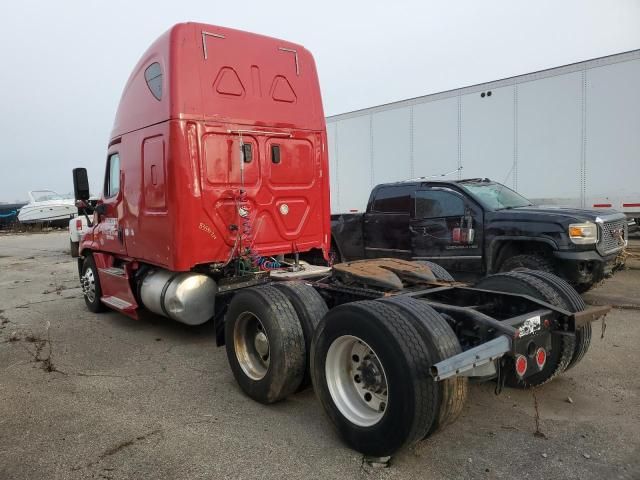 2017 Freightliner Cascadia 125