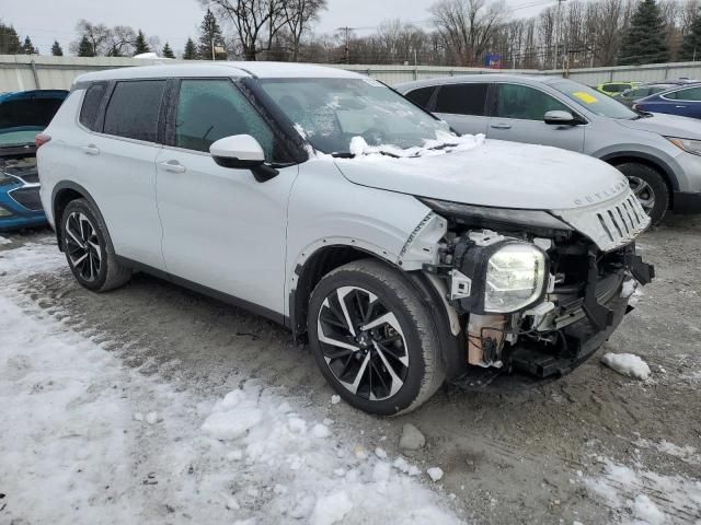 2022 Mitsubishi Outlander ES