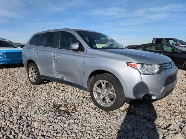 2014 Mitsubishi Outlander SE