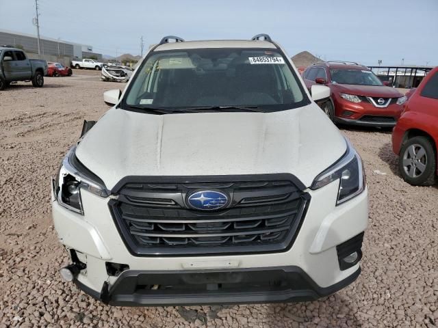 2022 Subaru Forester Premium