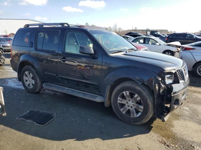 2005 Nissan Pathfinder LE