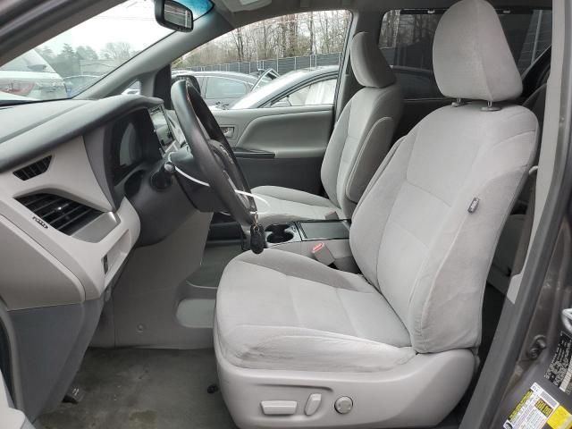 2015 Toyota Sienna LE