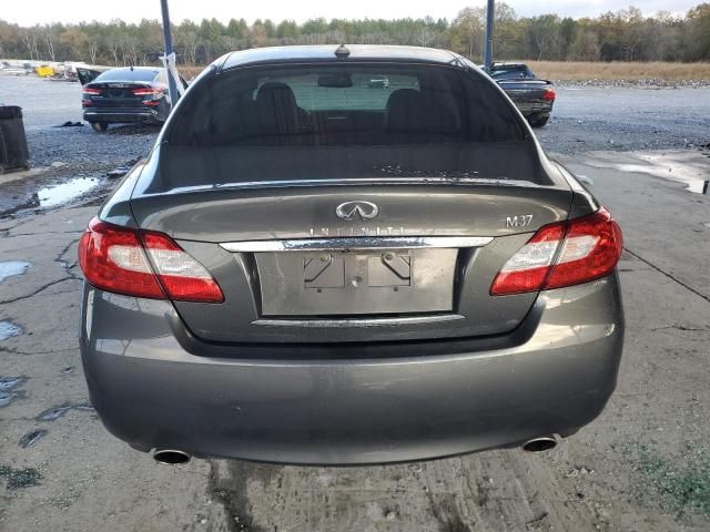 2011 Infiniti M37