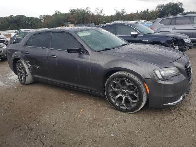 2018 Chrysler 300 Touring