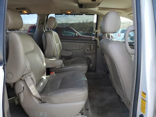 2008 Toyota Sienna XLE