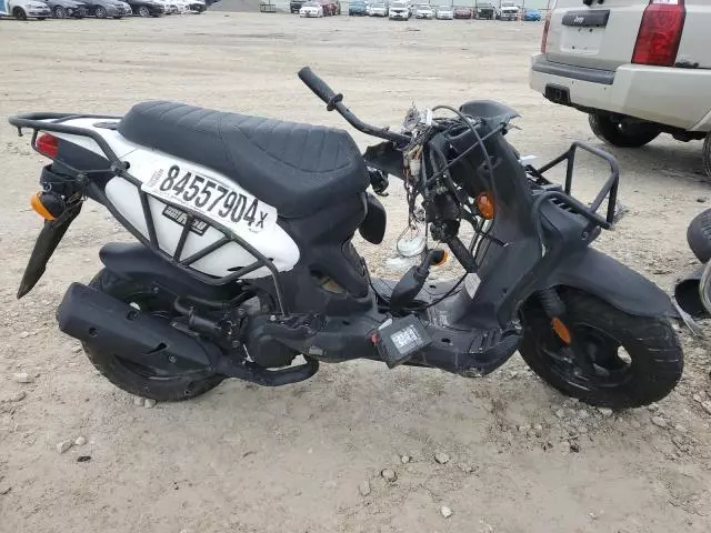 2016 Genuine Scooter Co. Roughhouse 50