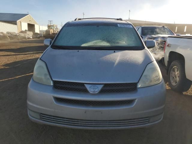 2004 Toyota Sienna XLE