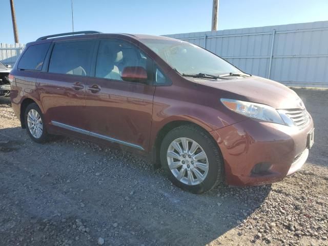 2014 Toyota Sienna LE