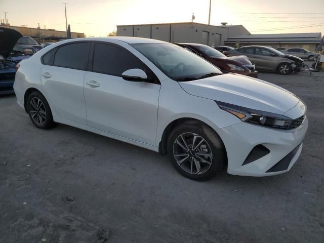 2024 KIA Forte LX