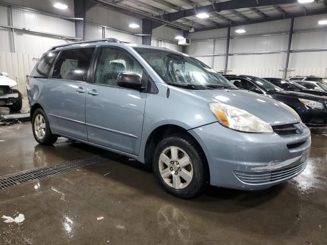 2005 Toyota Sienna CE