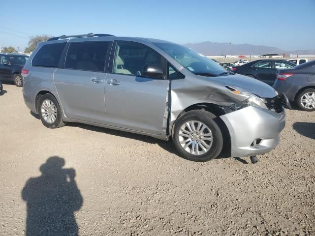 2011 Toyota Sienna XLE