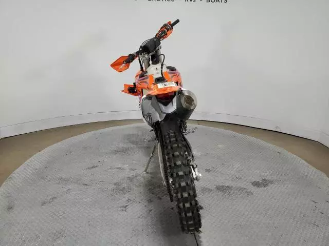 2024 KTM Enduro