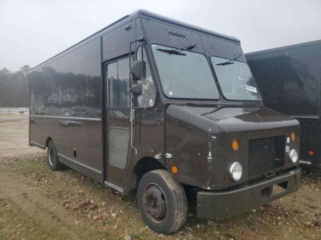 2009 Freightliner Chassis M Line WALK-IN Van