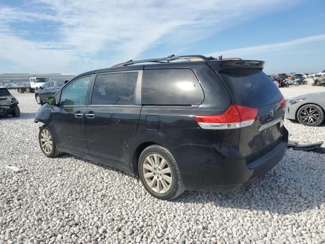 2014 Toyota Sienna XLE