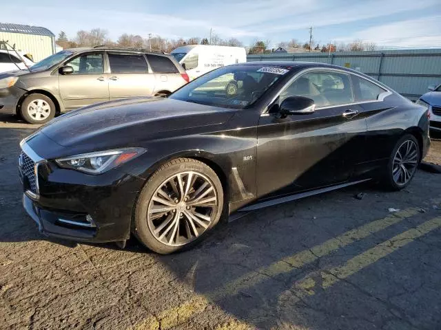 2018 Infiniti Q60 Luxe 300