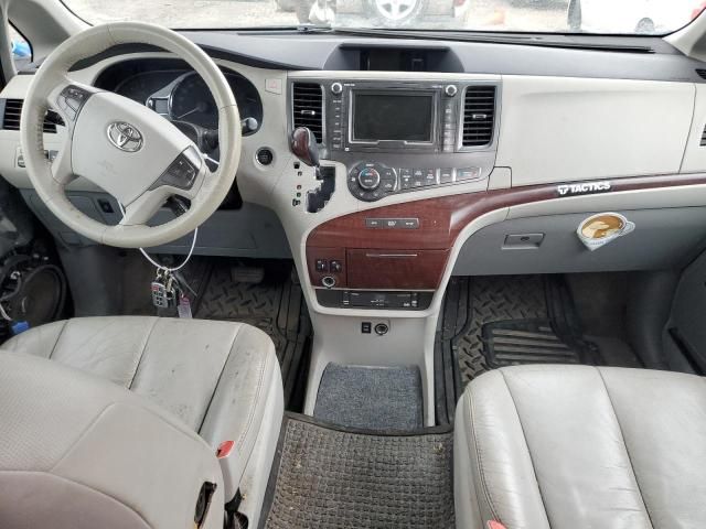 2011 Toyota Sienna XLE