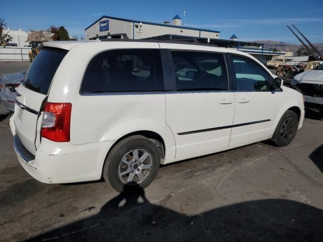 2012 Chrysler Town & Country Touring