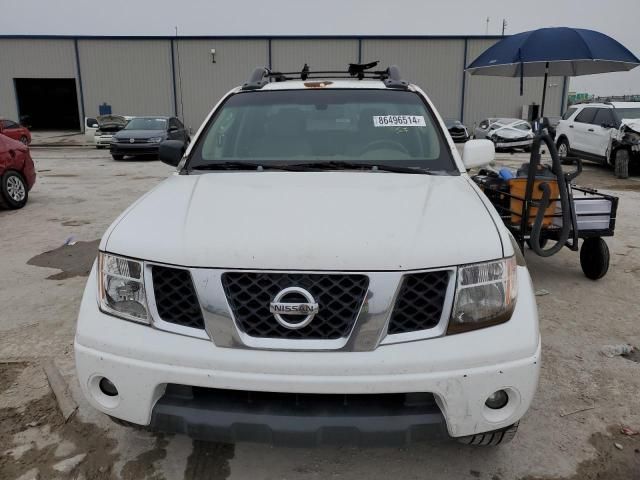 2005 Nissan Frontier Crew Cab LE