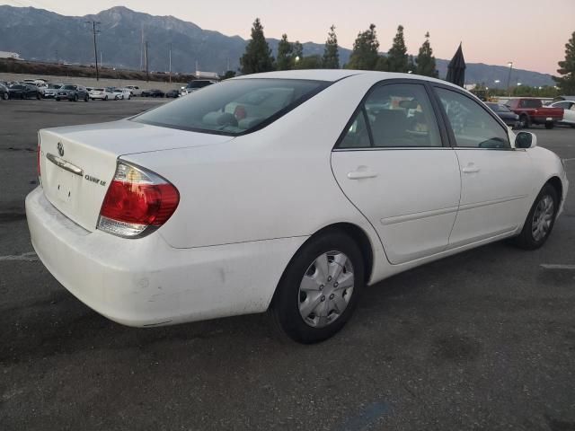 2005 Toyota Camry LE