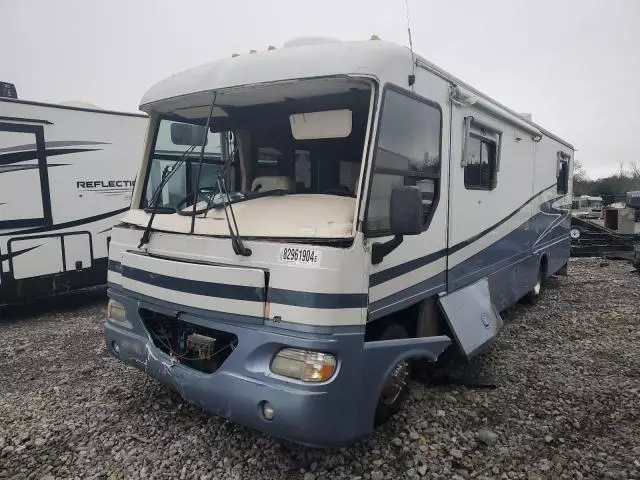 2000 Airstream 2000 Ford F550 Super Duty Stripped Chassis