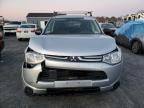 2014 Mitsubishi Outlander ES