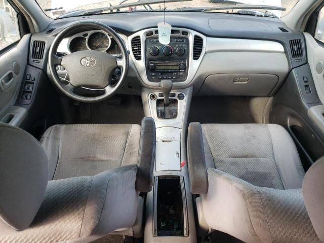 2004 Toyota Highlander Base