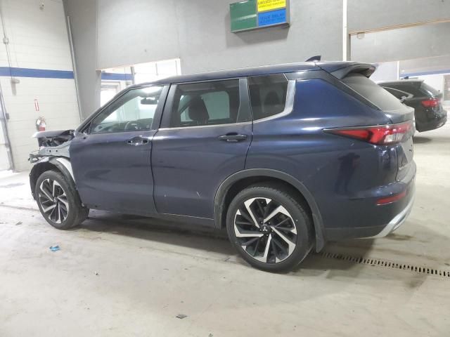 2023 Mitsubishi Outlander SE